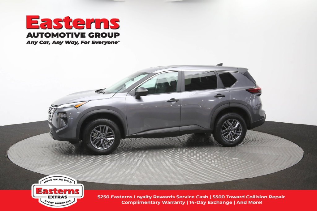 Used 2024 Nissan Rogue S AWD/4WD image 57