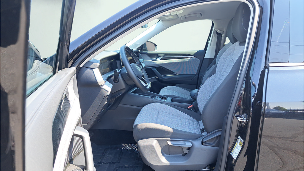 Used 2026 Volkswagen Tiguan S AWD/4WD image 10