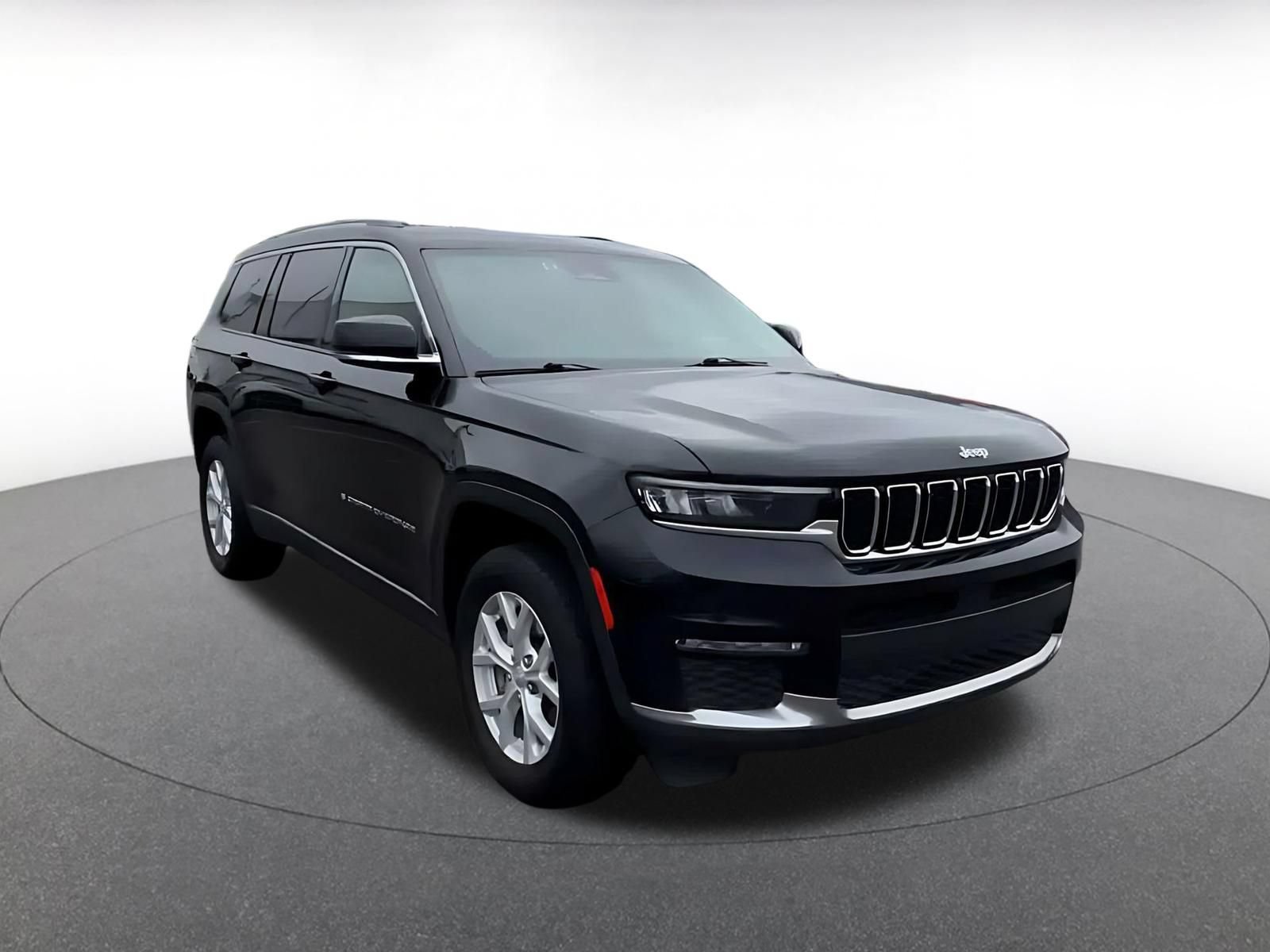 Used 2023 Jeep Grand Cherokee L Limited AWD/4WD image 3