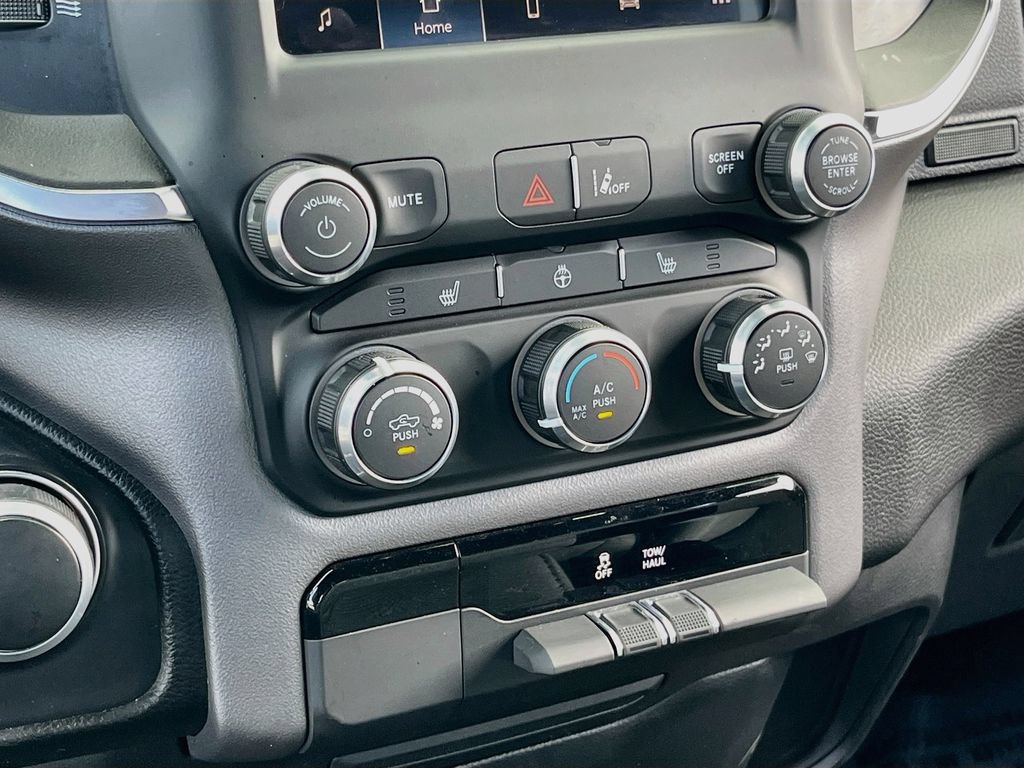 Used 2024 RAM 1500 Big Horn RWD image 15