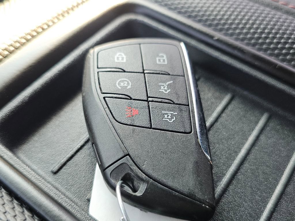 Used 2021 Chevrolet Suburban RST image 30