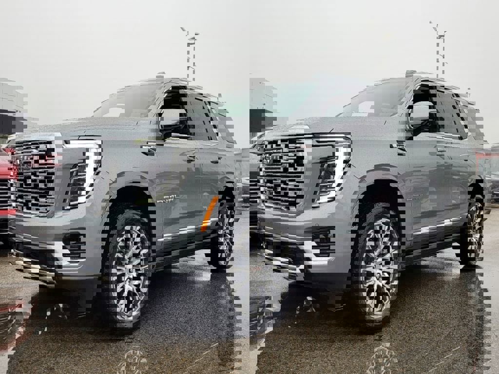 New 2025 GMC Yukon Denali w/ Denali Reserve Package