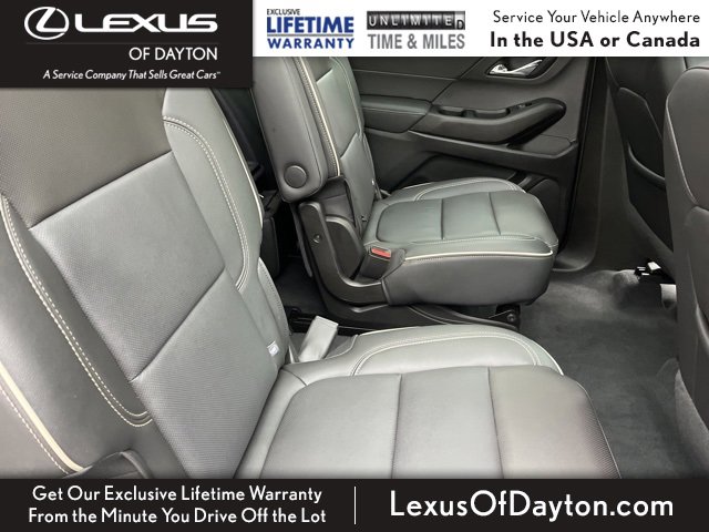 Used 2023 Chevrolet Traverse Premier image 34