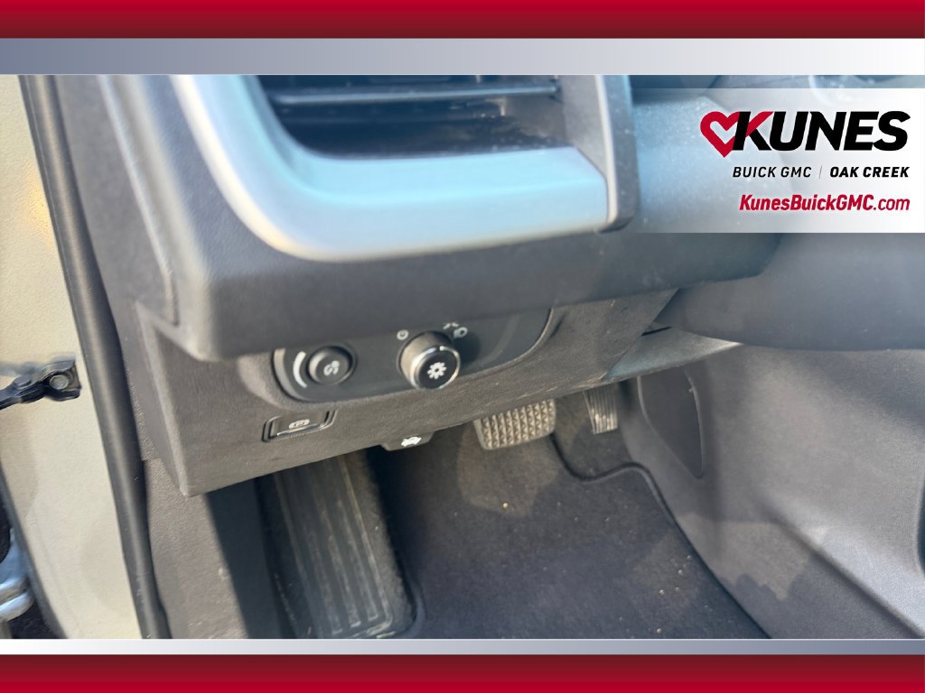 Used 2024 GMC Terrain SLE FWD image 19