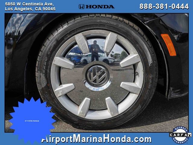 Used 2013 Volkswagen Beetle 2.5 image 14