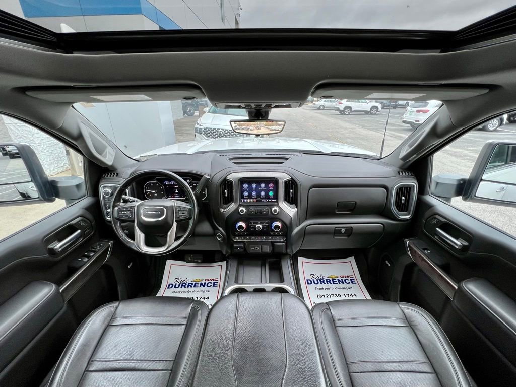 Used 2023 GMC Sierra 3500 Denali w/ Denali Ultimate Package image 2
