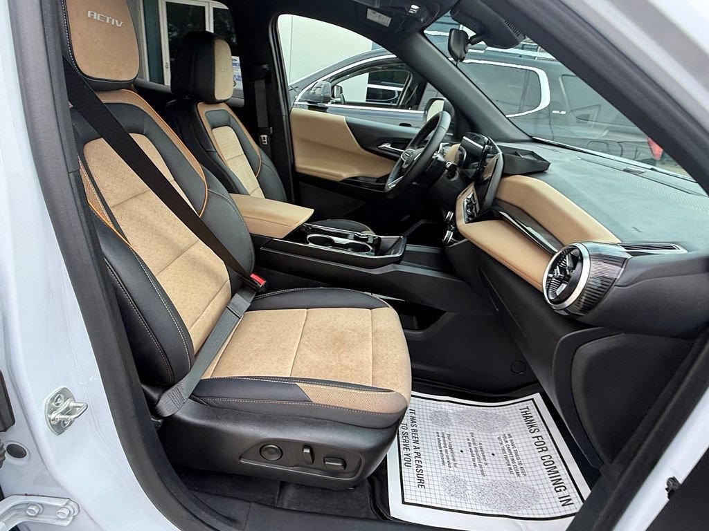 Used 2026 Chevrolet Equinox ACTIV w/ Convenience Package III FWD image 14