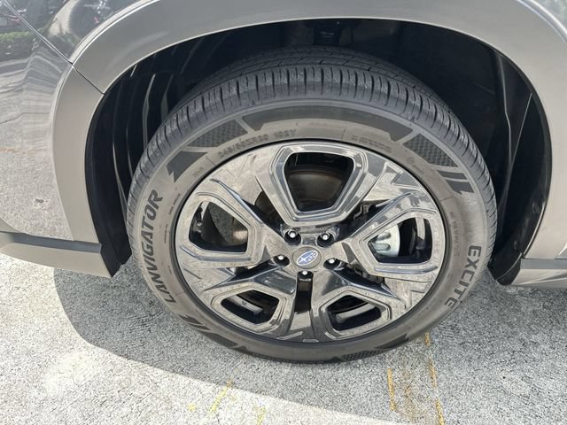 Used 2023 Subaru Ascent Onyx Edition AWD/4WD image 10