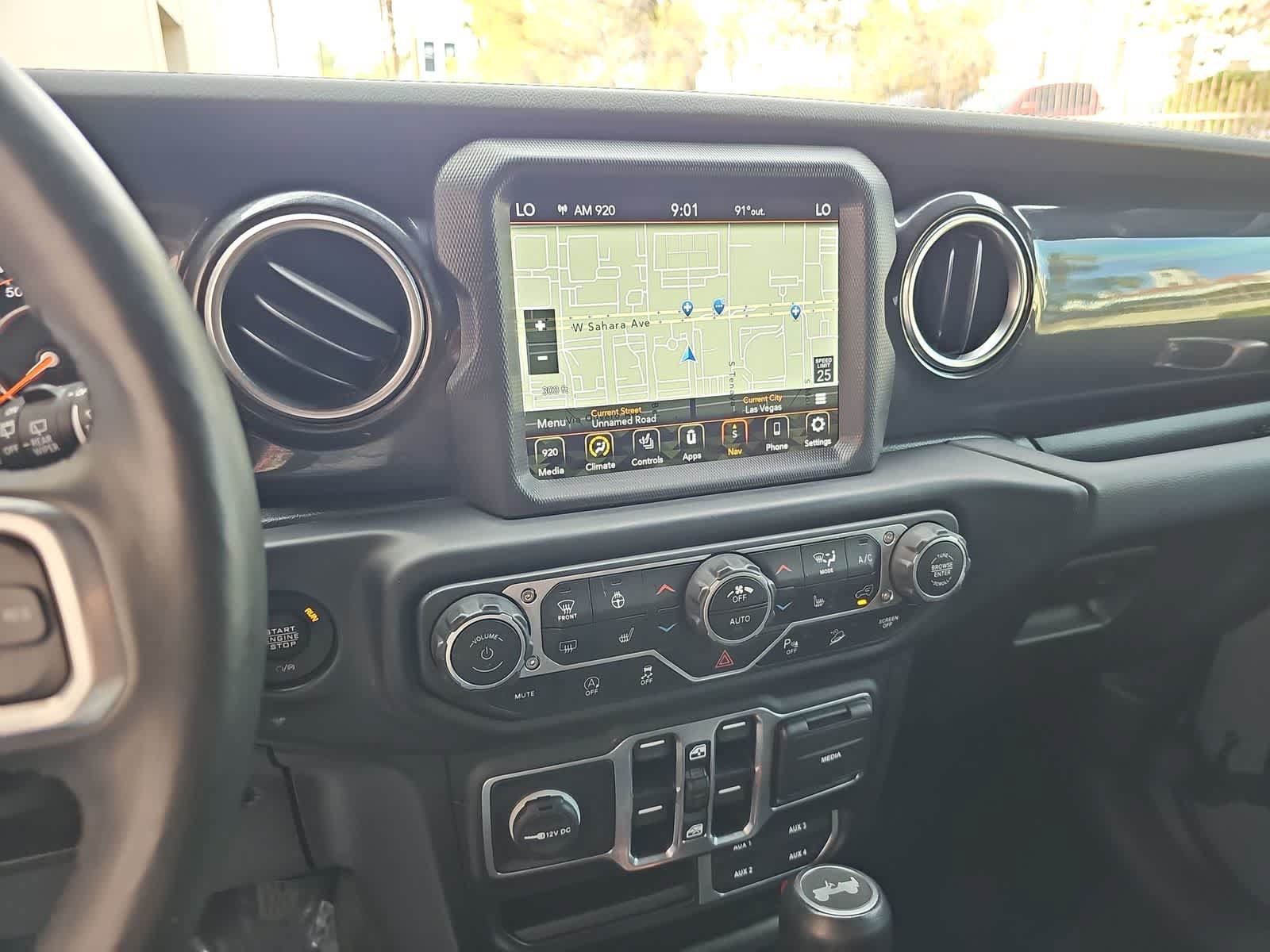 Used 2020 Jeep Wrangler Unlimited Sahara AWD/4WD image 20