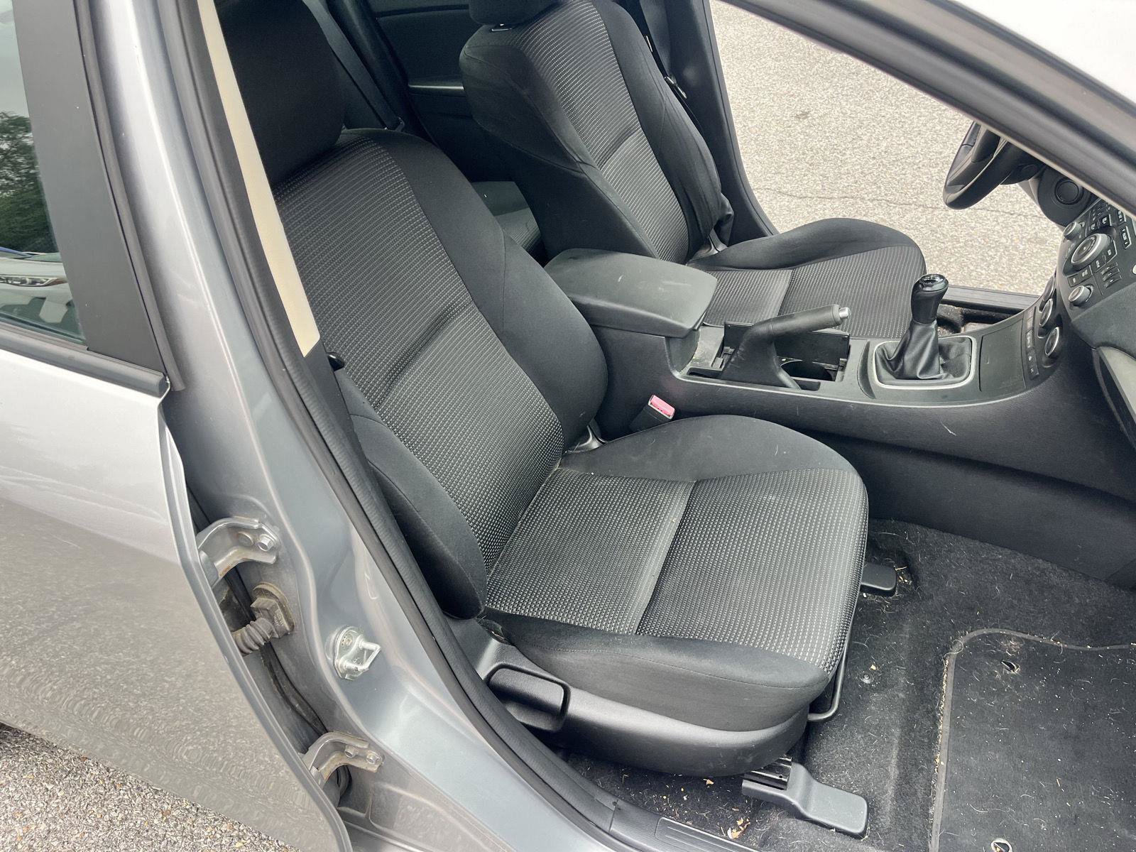 Used 2013 MAZDA MAZDA3 i Touring FWD image 15