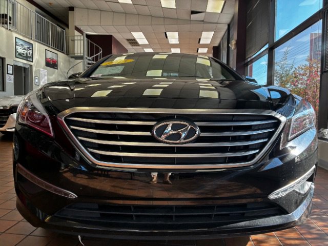 Used 2015 Hyundai Sonata SE FWD image 4