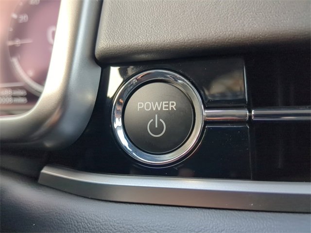 New 2025 Mitsubishi Outlander SE image 36