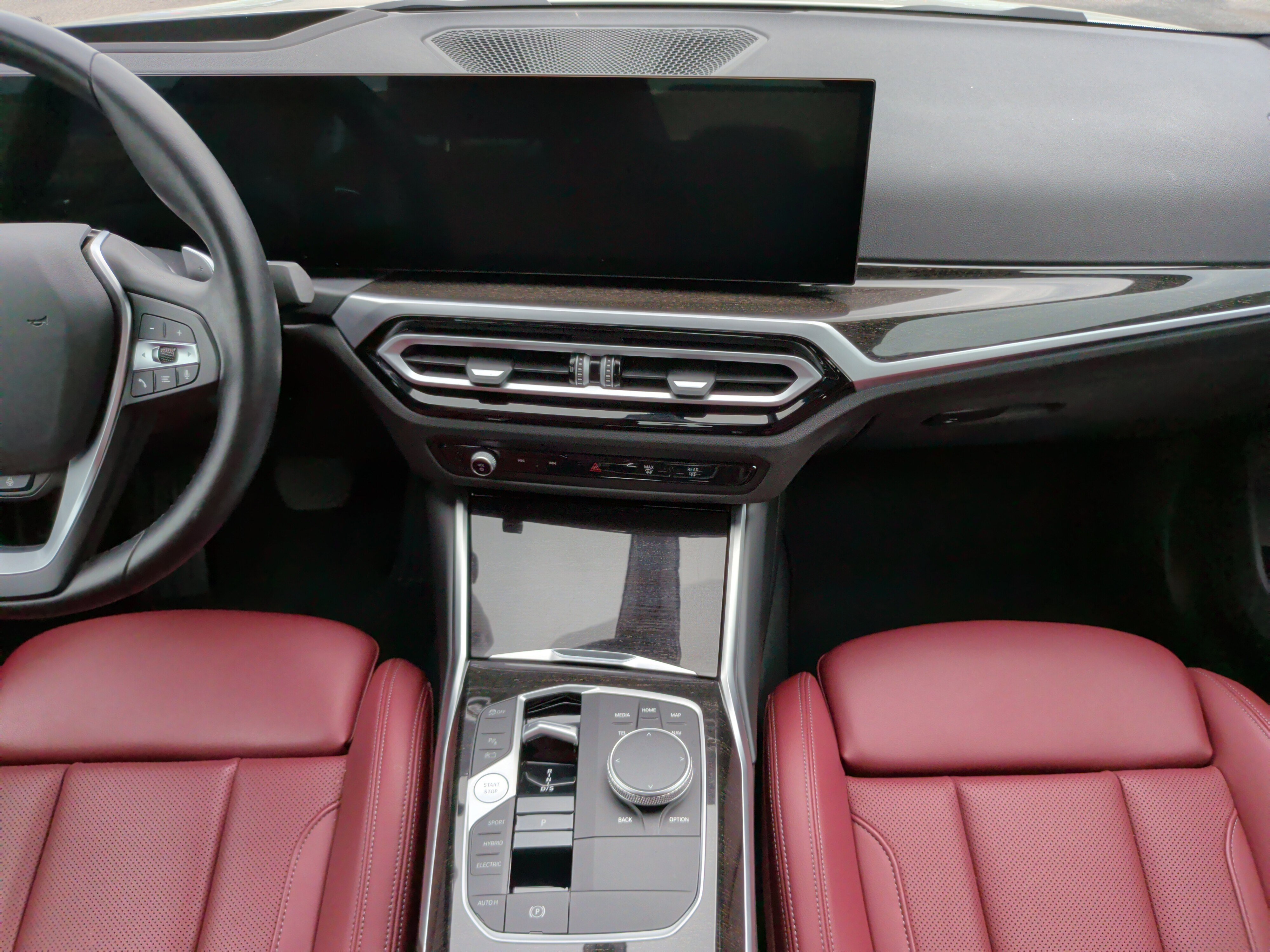 Certified 2023 BMW 330e w/ Premium Package RWD image 34