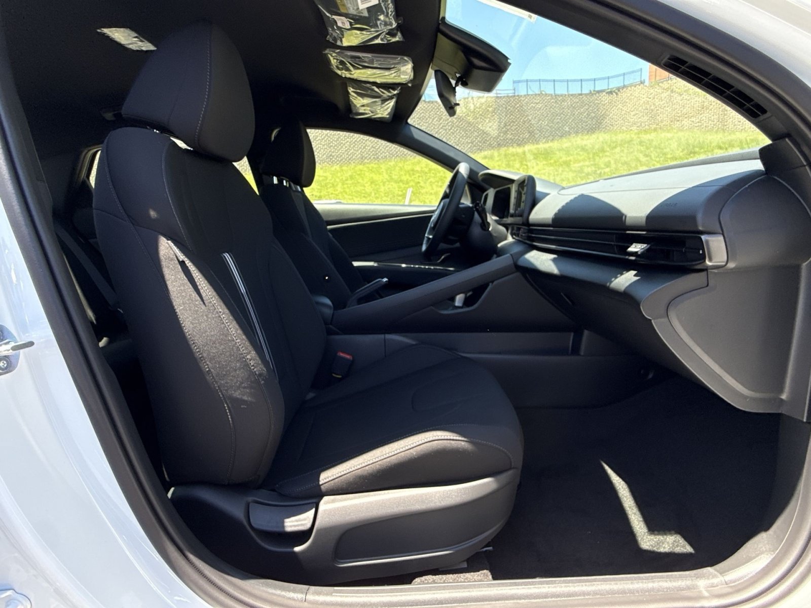 New 2026 Hyundai Elantra Sport w/ Cargo Package FWD image 27