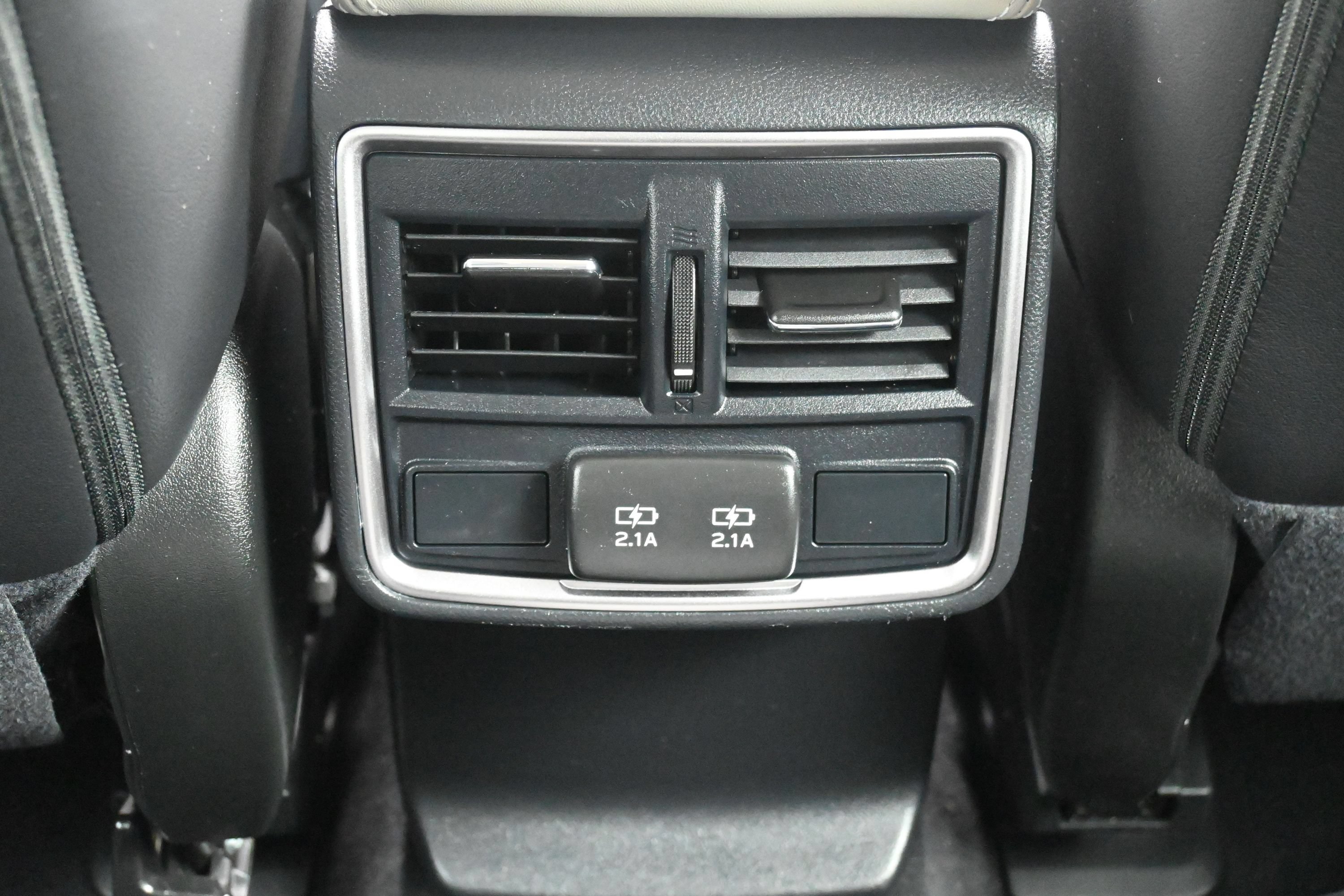Used 2023 Subaru Forester Limited AWD/4WD image 24