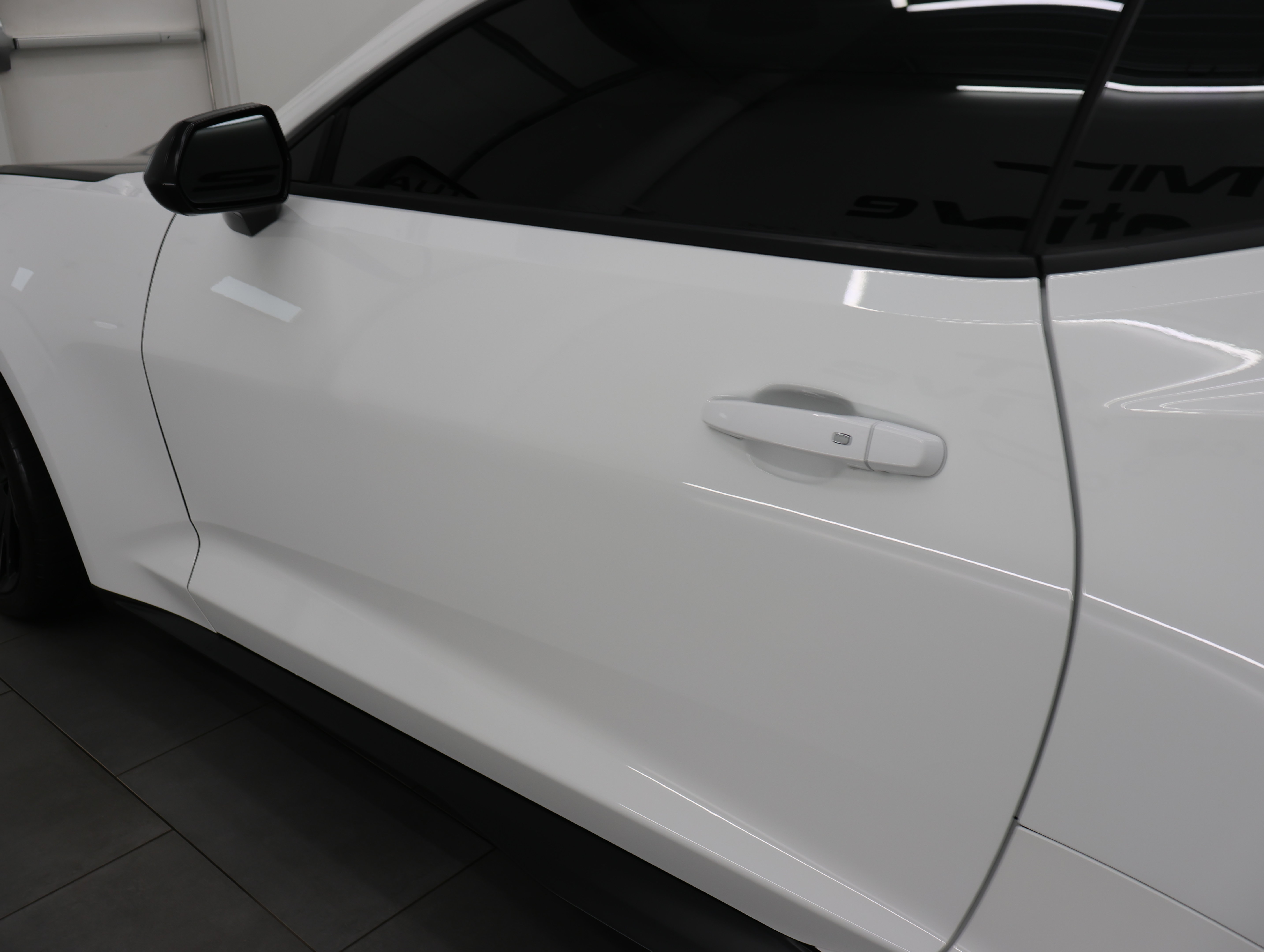Used 2020 Chevrolet Camaro ZL1 RWD image 32