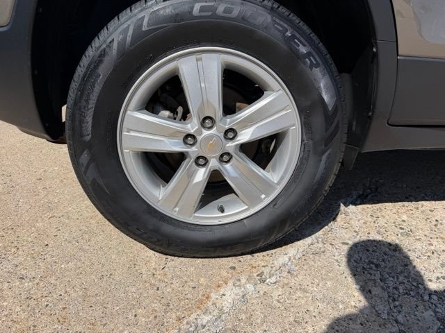 Used 2022 Chevrolet Trax LT w/ LT Convenience Package AWD/4WD image 14