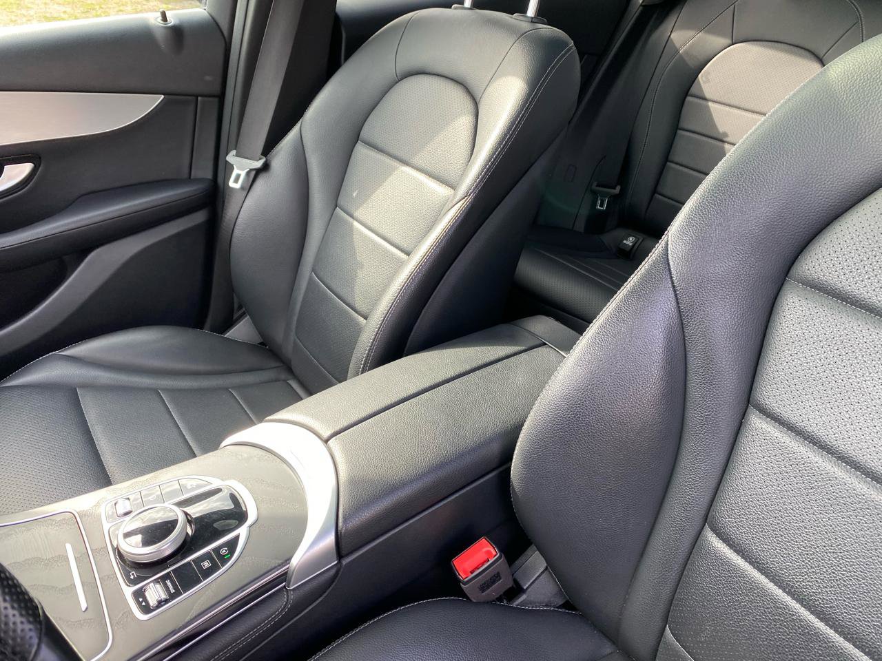 Used 2019 Mercedes-Benz GLC 300 4MATIC w/ Premium Package image 37