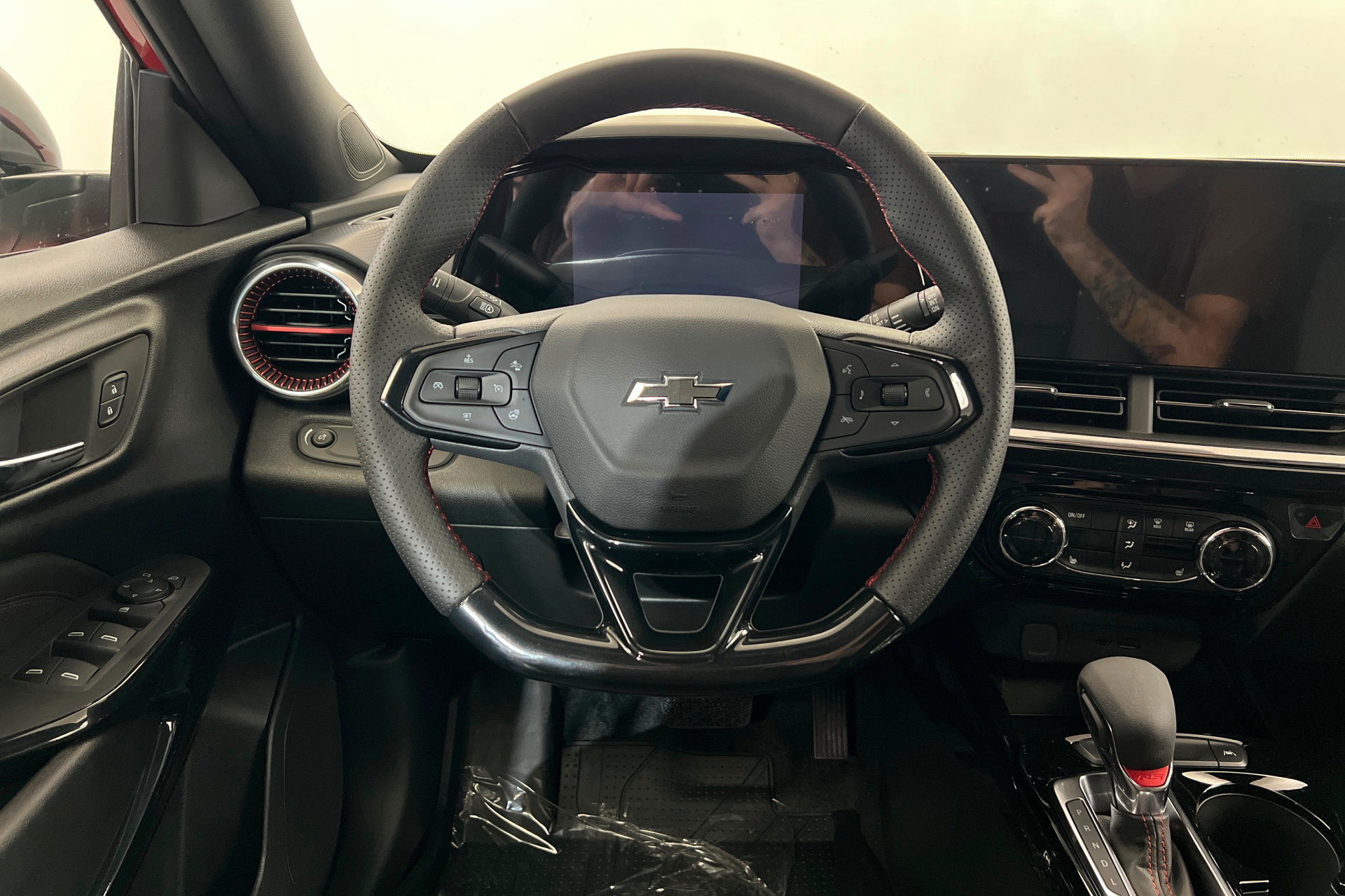 New 2026 Chevrolet Trax RS w/ Driver Confidence Package FWD image 13