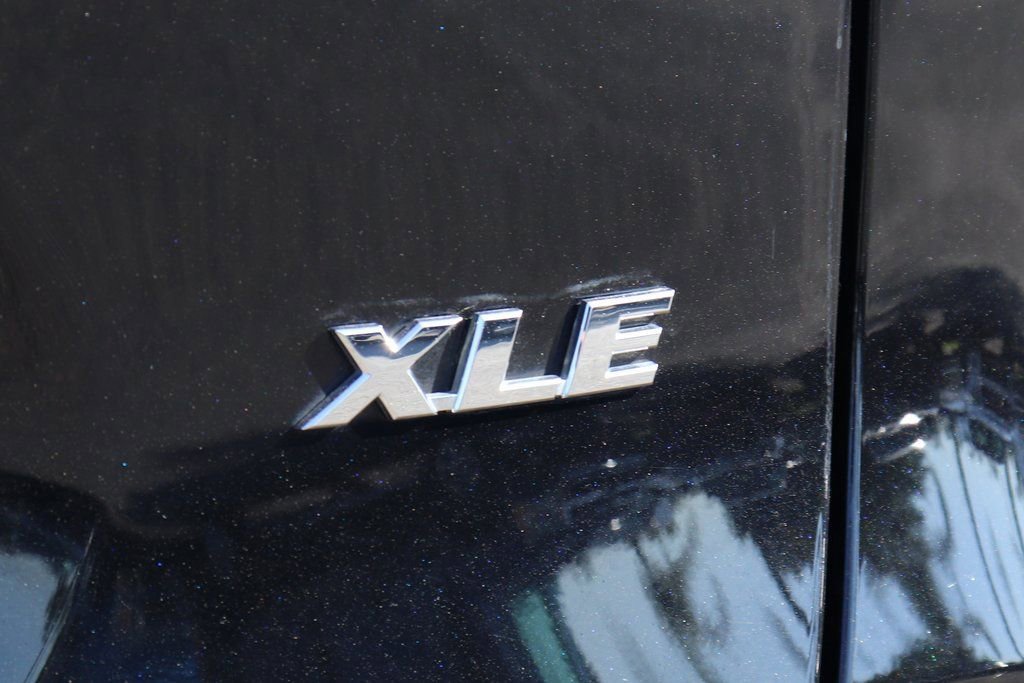 Used 2022 Toyota RAV4 XLE image 42