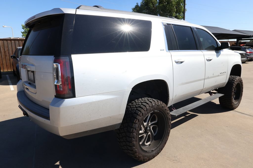 Used 2017 GMC Yukon XL SLT w/ Open Road Package AWD/4WD image 5