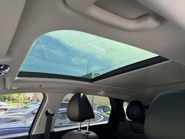 Certified 2025 Hyundai Tucson SEL AWD/4WD image 19