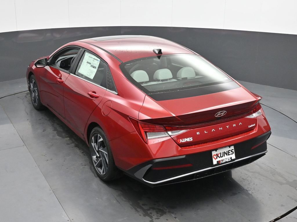 New 2025 Hyundai Elantra Limited image 45