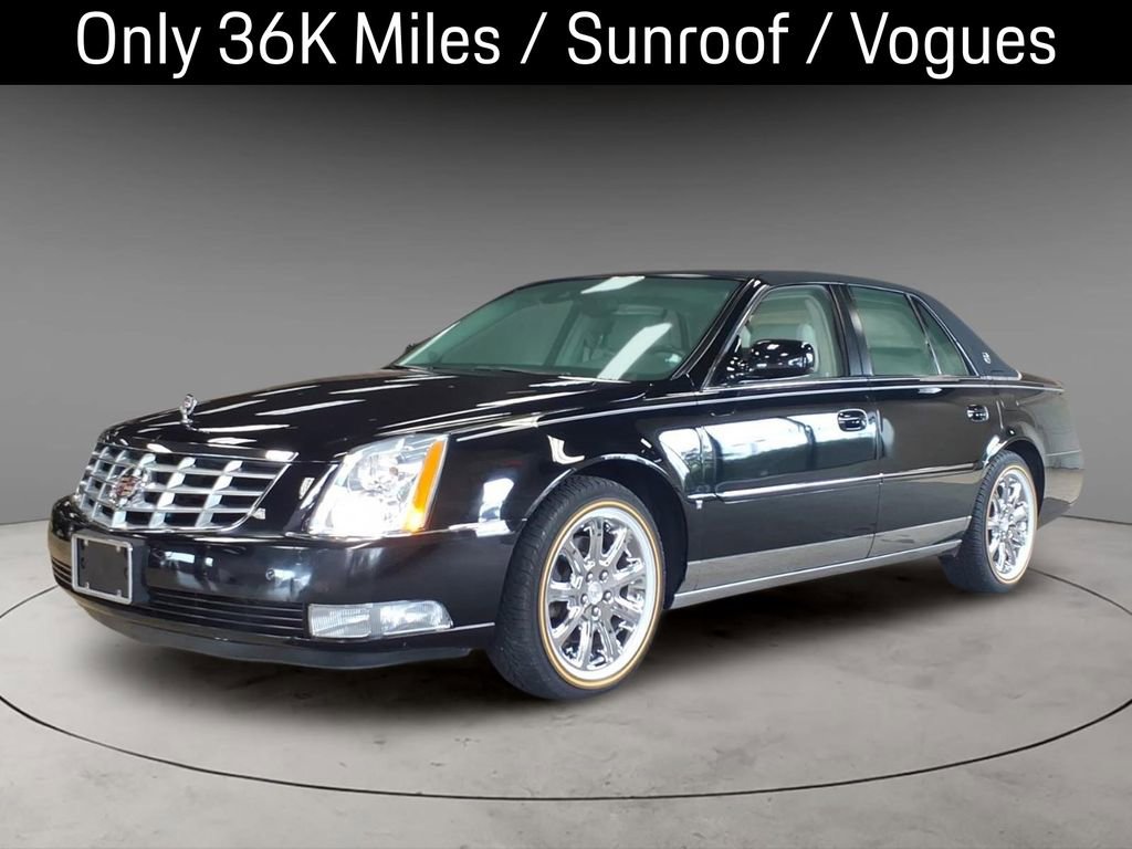 Used 2008 Cadillac DTS w/ Sun And Sound Package FWD image 1