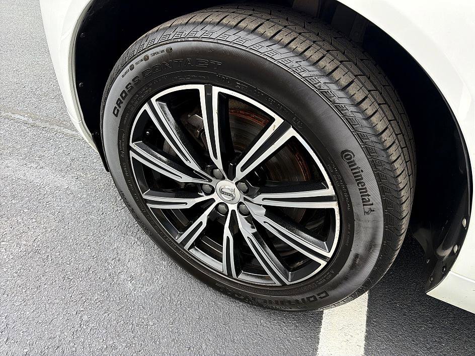 Used 2021 Volvo XC60 T6 Inscription image 8