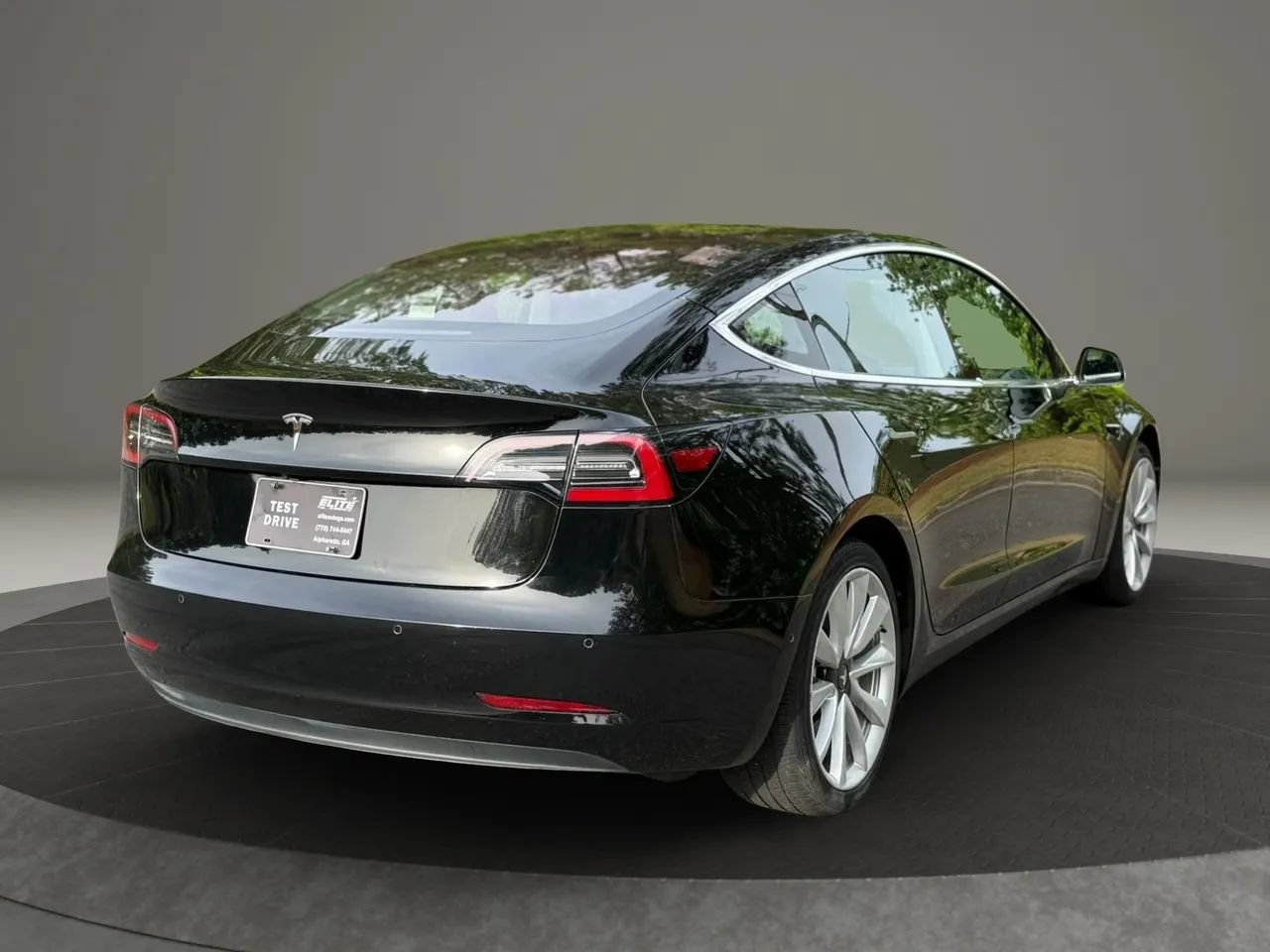 Used 2018 Tesla Model 3 Mid Range RWD image 6