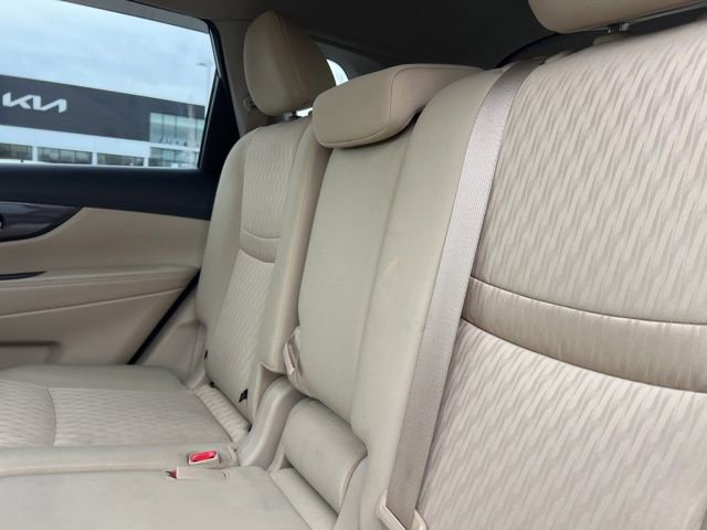 Used 2020 Nissan Rogue SV w/ Sun & Sound Touring Package image 34