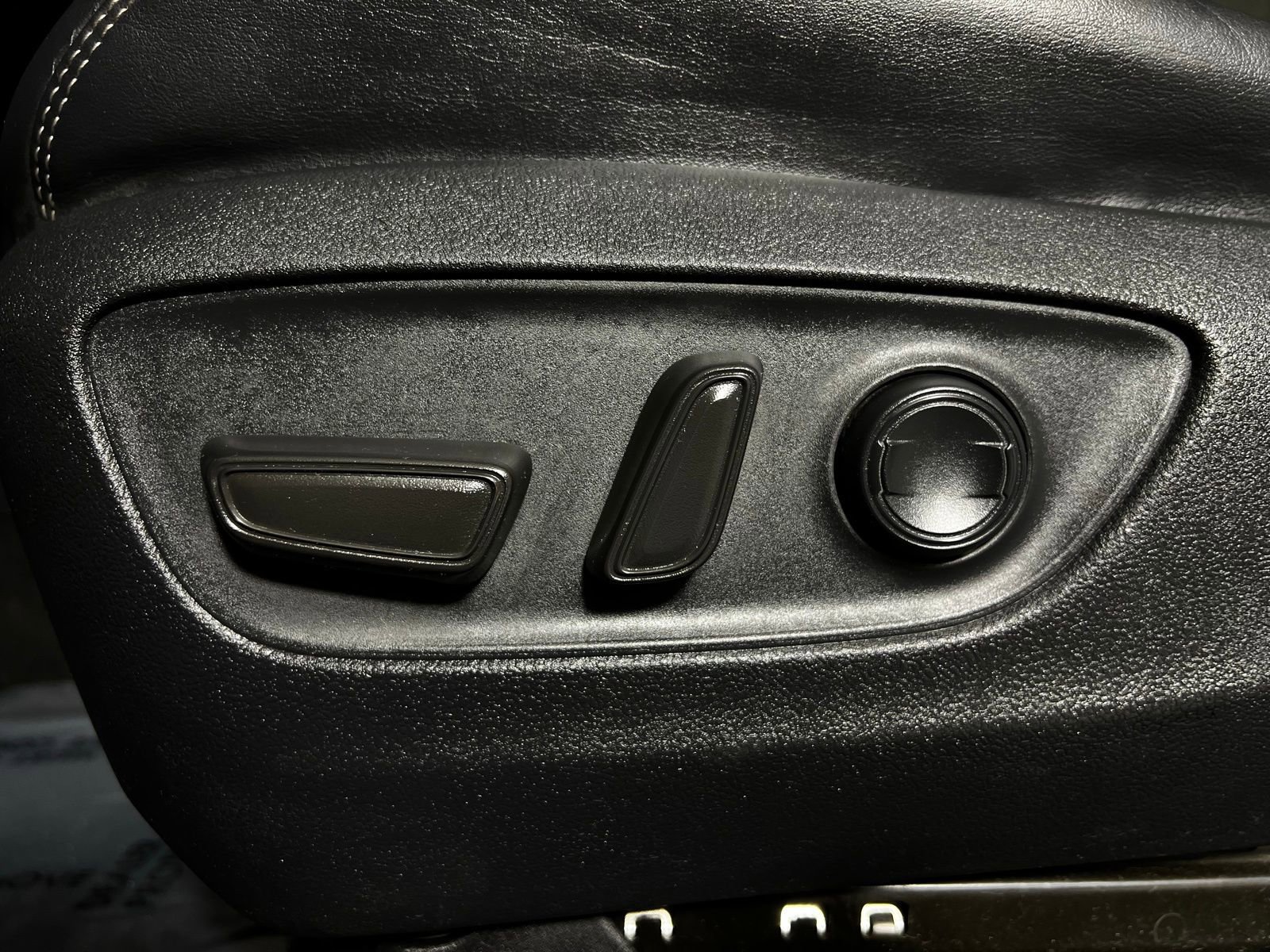 Certified 2022 Toyota RAV4 XLE Premium image 14