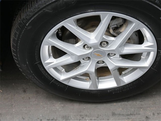 Used 2024 Chevrolet Equinox LT w/ LPO, Floor Liner Package image 29