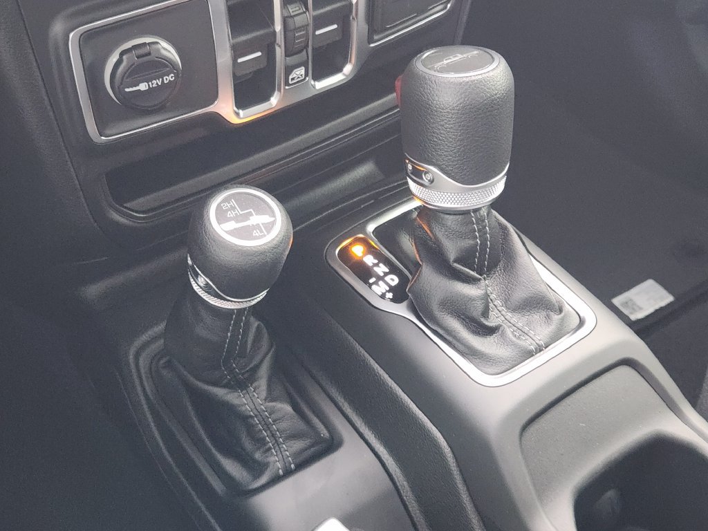 New 2026 Jeep Gladiator Sport AWD/4WD image 16