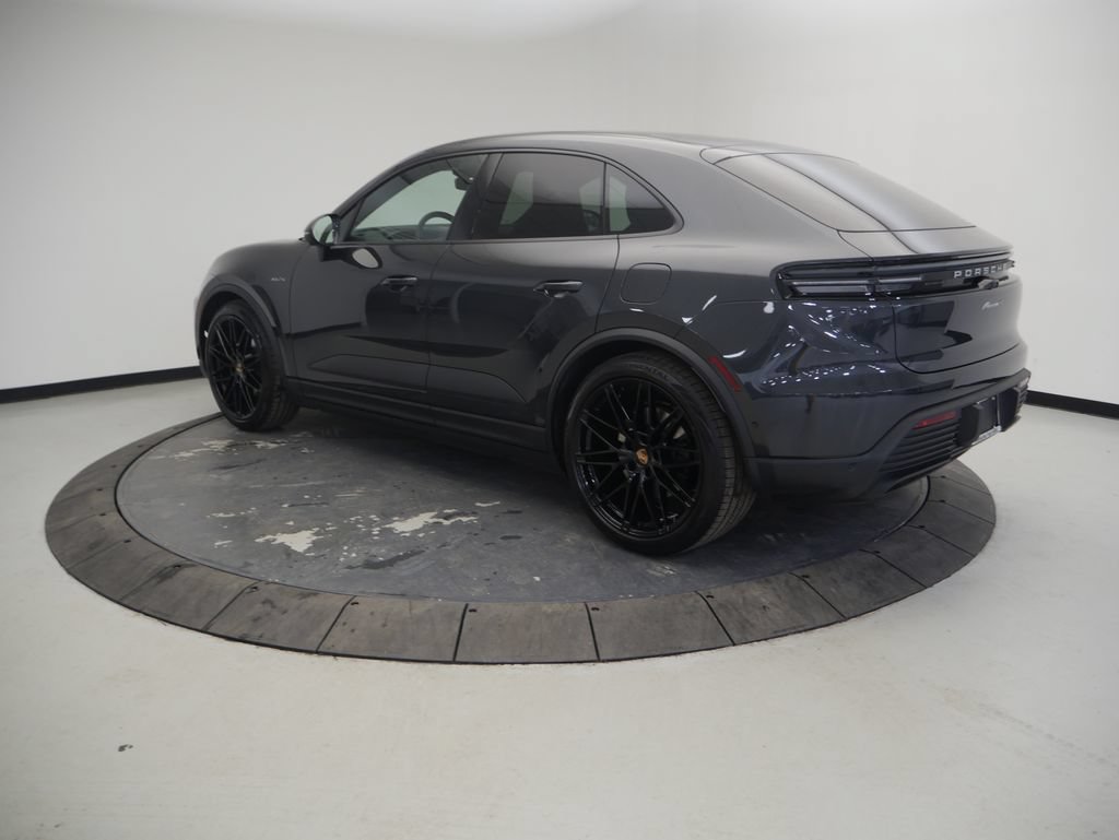 Certified 2026 Porsche Macan 4 Electric AWD/4WD image 3