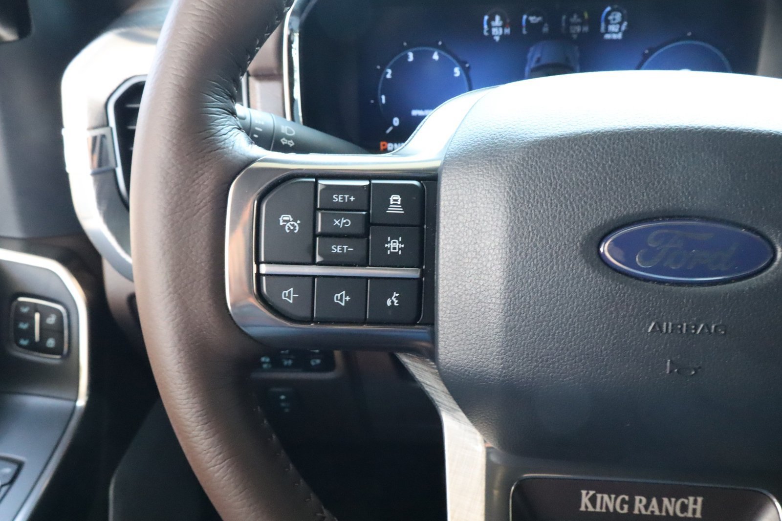 Used 2026 Ford F150 King Ranch w/ Equipment Group 601A High AWD/4WD image 25