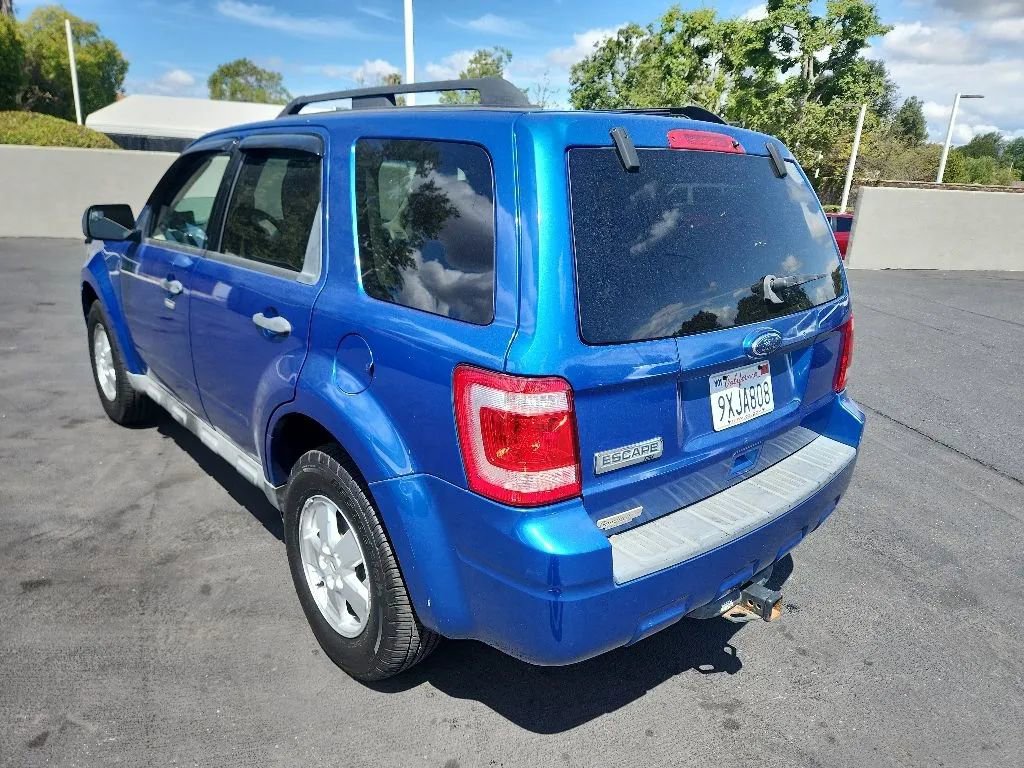 Used 2011 Ford Escape XLT w/ 201A Rapid Spec Order Code FWD image 4