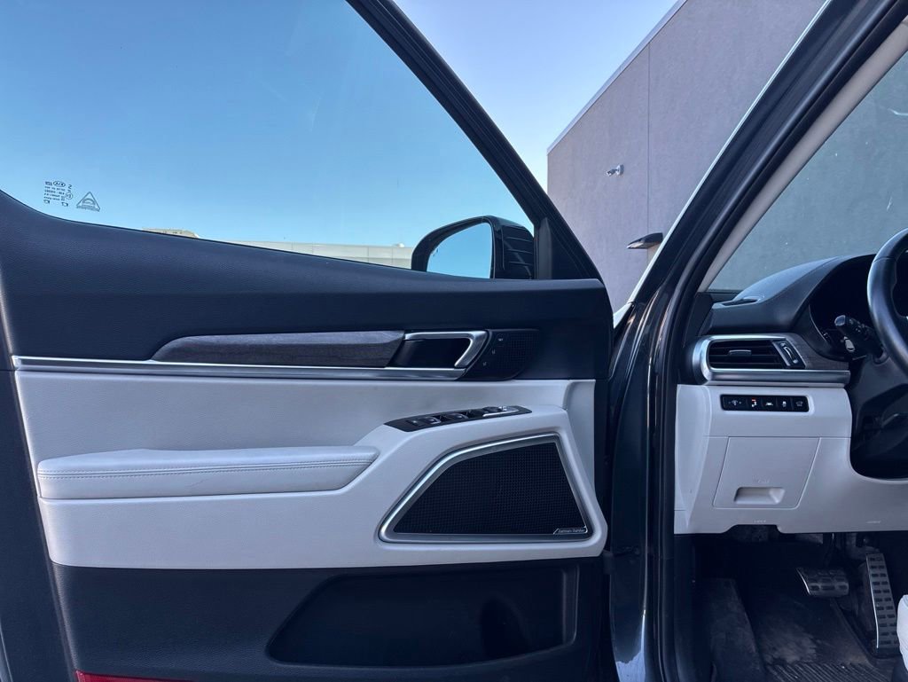 Used 2020 Kia Telluride SX w/ Towing Package FWD image 15