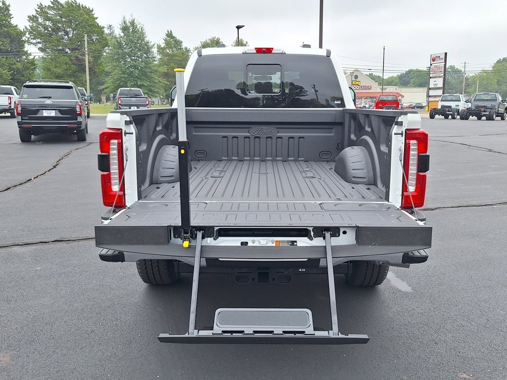 New 2026 Ford F350 Lariat w/ Lariat Premium Package image 29