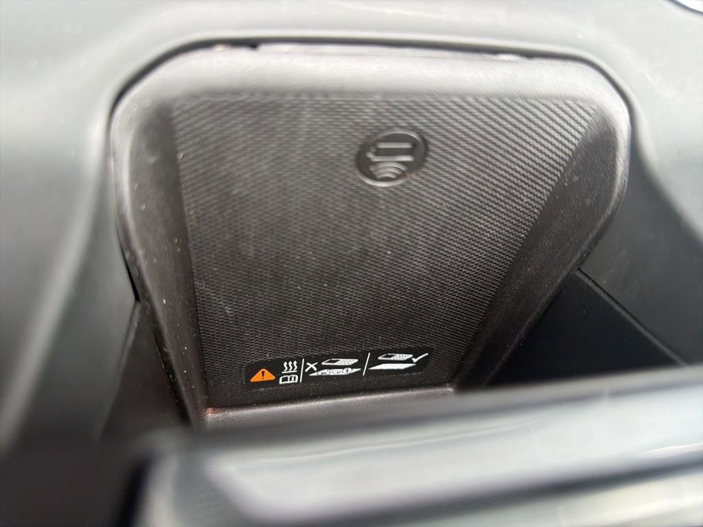 Used 2022 Chevrolet Silverado 1500 High Country w/ High Country Premium Package image 26