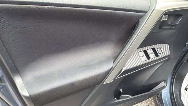 Used 2013 Toyota RAV4 XLE AWD/4WD image 21