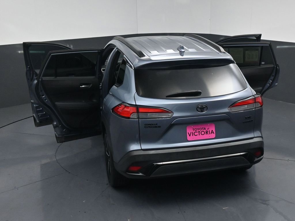 Used 2023 Toyota Corolla Cross XSE w/ Convenience Package image 23