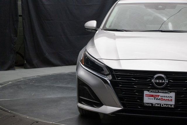 Used 2025 Nissan Altima 2.5 S image 5