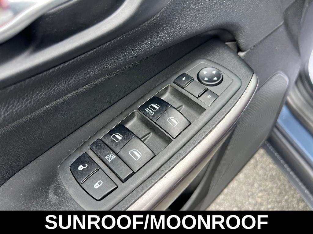 Used 2019 Jeep Cherokee Latitude w/ Popular Appearance Group FWD image 13