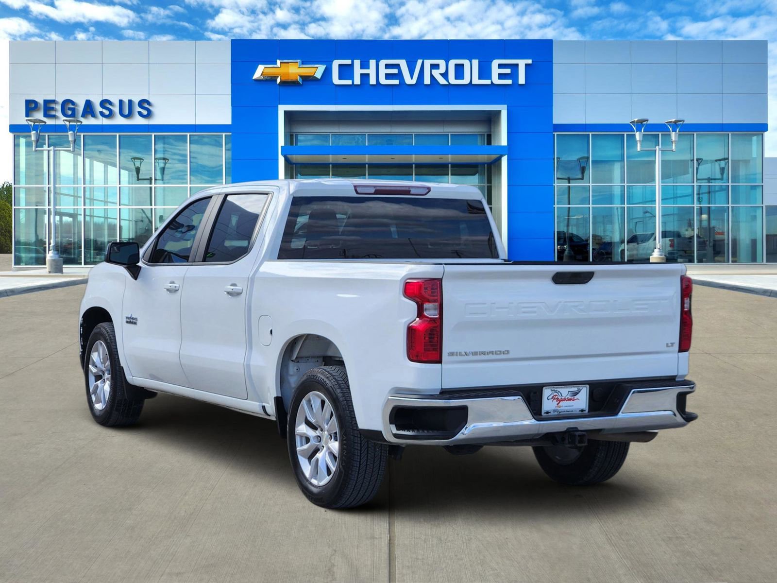 Used 2019 Chevrolet Silverado 1500 LT w/ Texas Edition image 5
