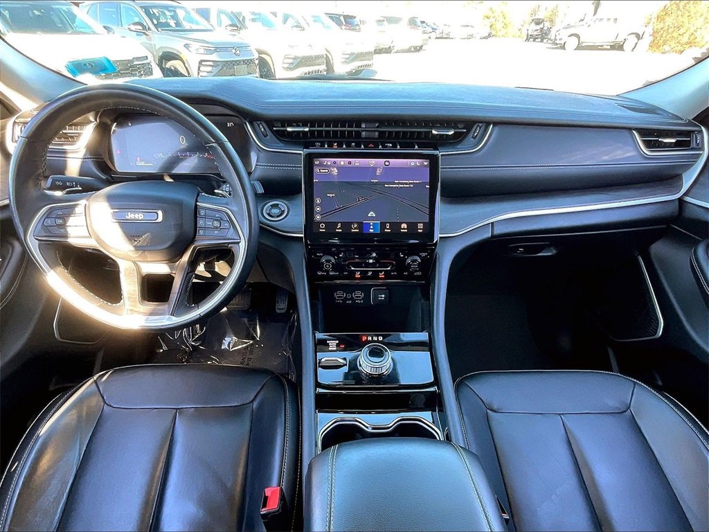 Used 2022 Jeep Grand Cherokee Limited image 20