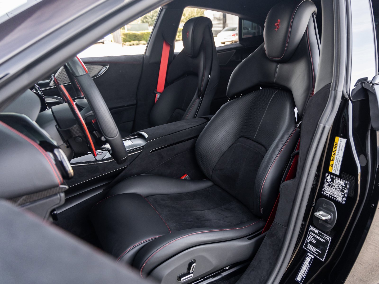 Used 2025 Ferrari Purosangue image 29