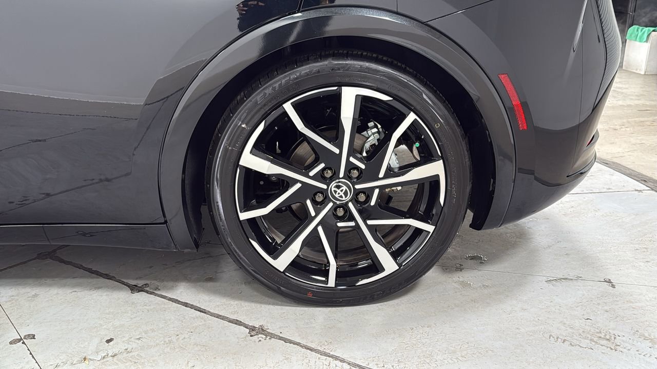 Used 2025 Toyota Prius XSE image 23