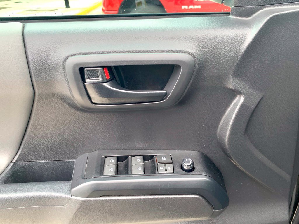 Used 2023 Toyota Tacoma SR AWD/4WD image 12