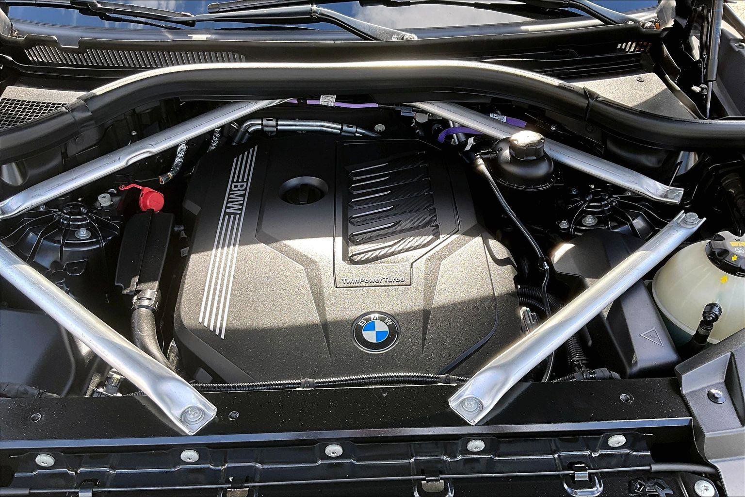 Used 2023 BMW X5 xDrive40i w/ Premium Package image 32